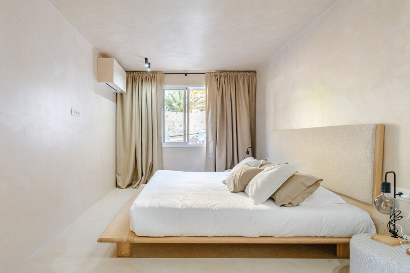 The Giants Residence Tenerife – Luxury 3BR Apartment with Private Jacuzzi & Ocean View - Image 11