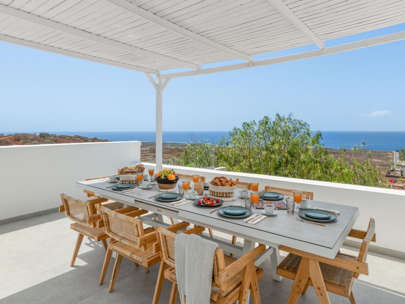 Villa Serena: A Calm Luxury Escape on the Shores of Tenerife